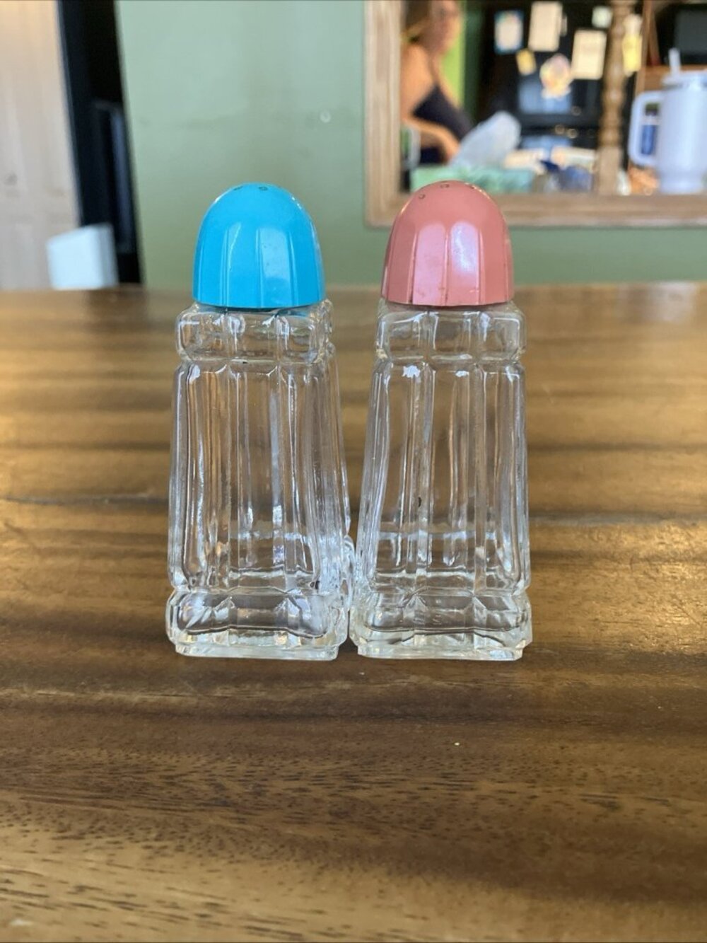 Vintage Ribbed Glass Salt & Pepper Shakers W/Plastic Tops 3.5 in